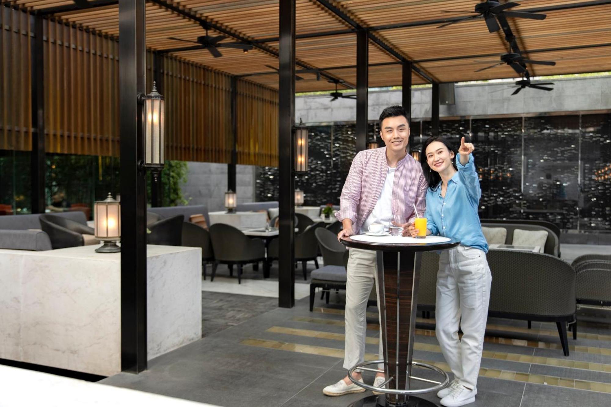 Hualuxe Yangjiang City Center Екстер'єр фото